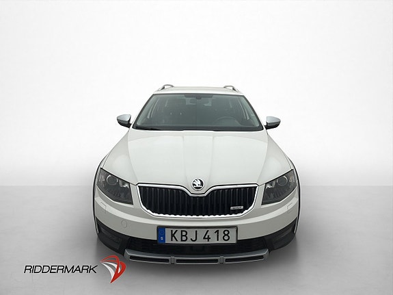 Skoda Octavia Scout 2 of 30