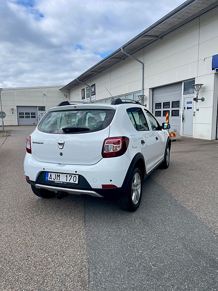 Dacia Sandero Stepway 4 of 8