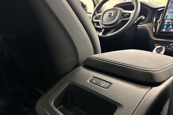Volvo XC60 16 of 25