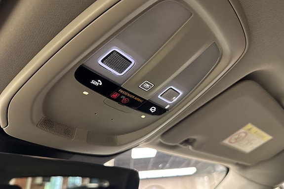 Volvo XC60 25 of 25