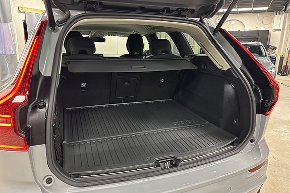 Volvo XC60 9 of 25