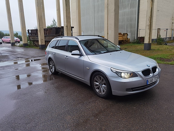 BMW 520d 3 of 6