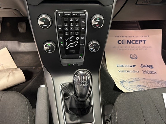 Volvo V40 18 of 18