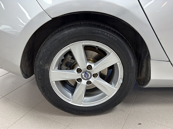 Volvo V40 17 of 18