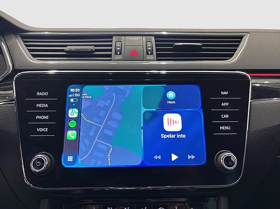 Skoda Superb 15 of 21