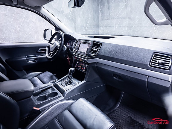 Volkswagen Amarok 14 of 30
