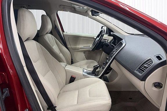 Volvo XC60 16 of 19