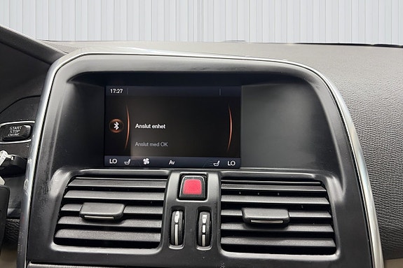 Volvo XC60 12 of 19