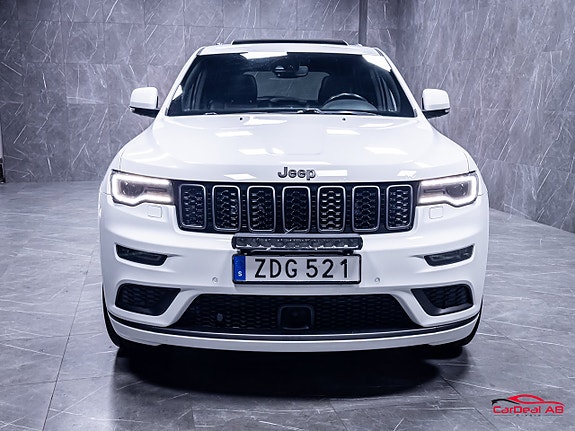 Jeep Grand Cherokee 2 of 30