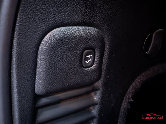 Jeep Grand Cherokee 19 of 30