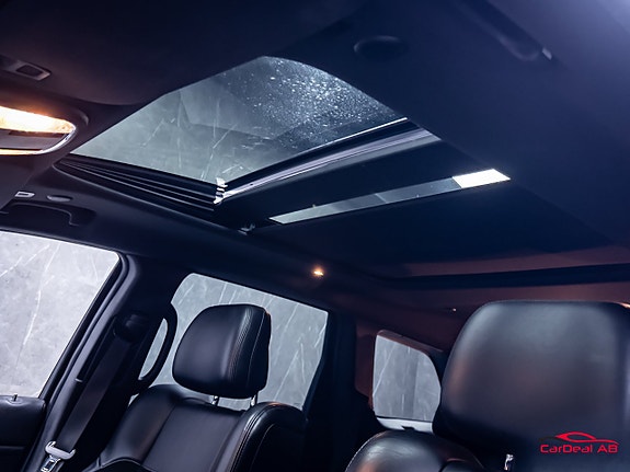 Jeep Grand Cherokee 21 of 30