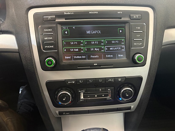 Skoda Octavia Scout 17 of 23