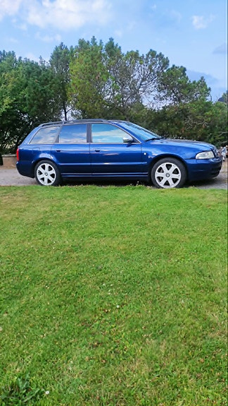 Audi S4 2 of 7