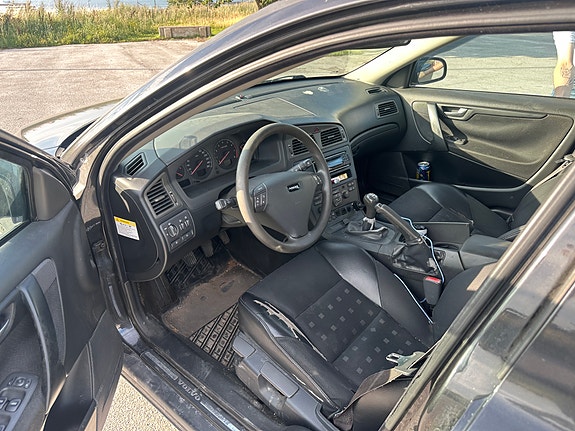 Volvo S60 8 of 8