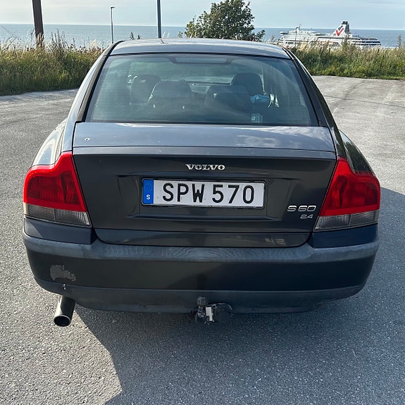 Volvo S60 6 of 8