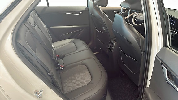 Kia Niro 3 of 6