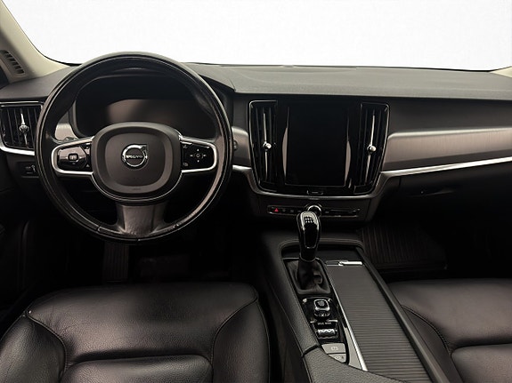 Volvo V90 13 of 30