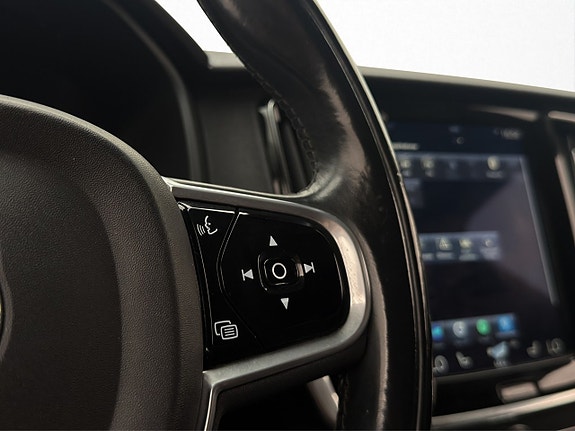 Volvo V90 26 of 30
