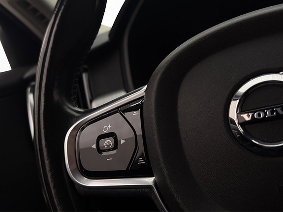 Volvo V90 25 of 30