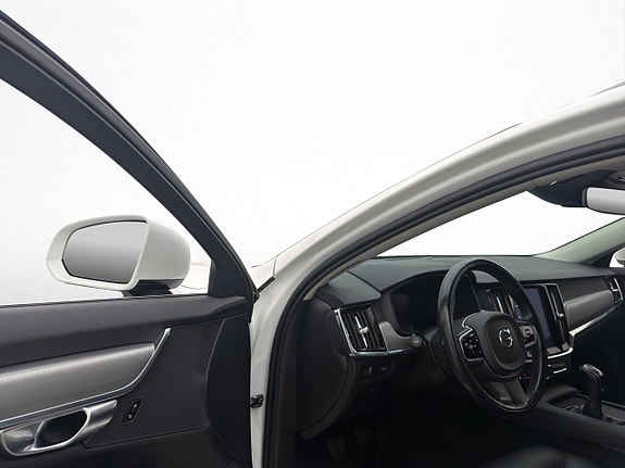 Volvo V90 11 of 30