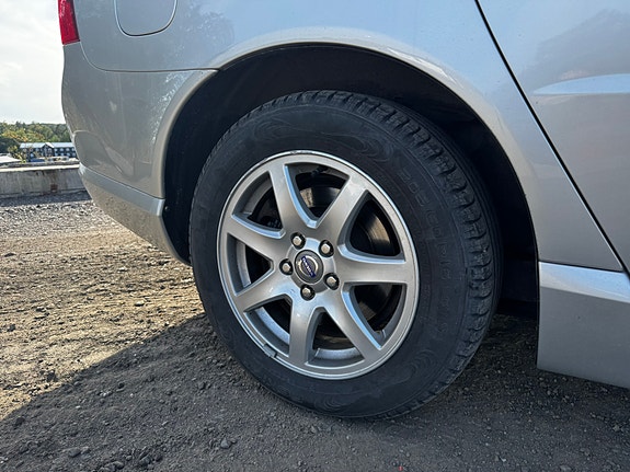 Volvo V70 11 of 11