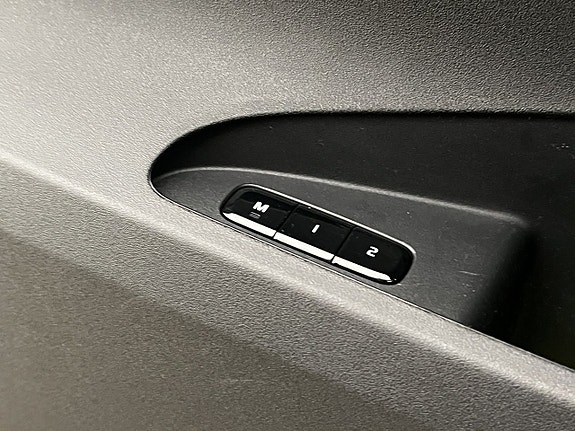 Polestar 2 12 of 30