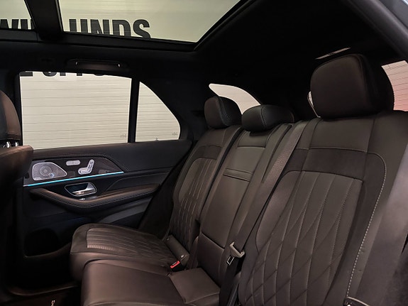 Mercedes-Benz GLE53 26 of 30