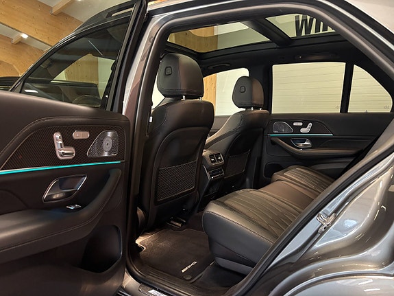 Mercedes-Benz GLE53 24 of 30