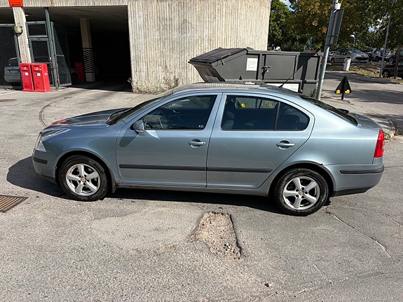 Skoda Octavia 3 of 9