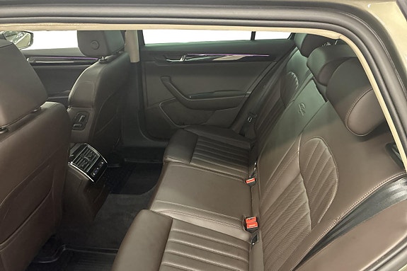 Skoda Superb 17 of 27