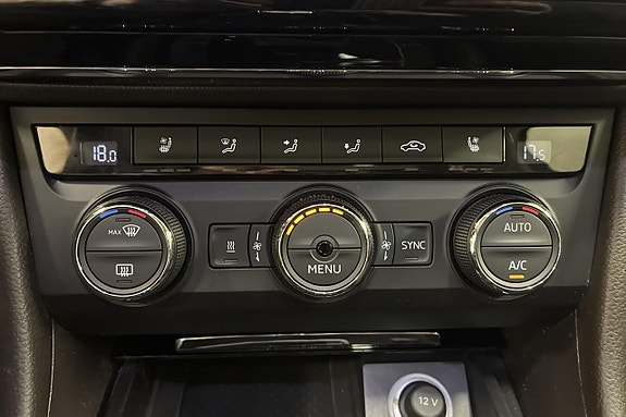 Skoda Superb 25 of 27