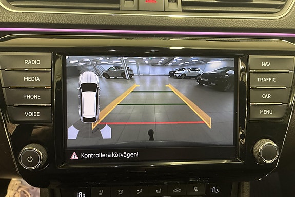 Skoda Superb 24 of 27