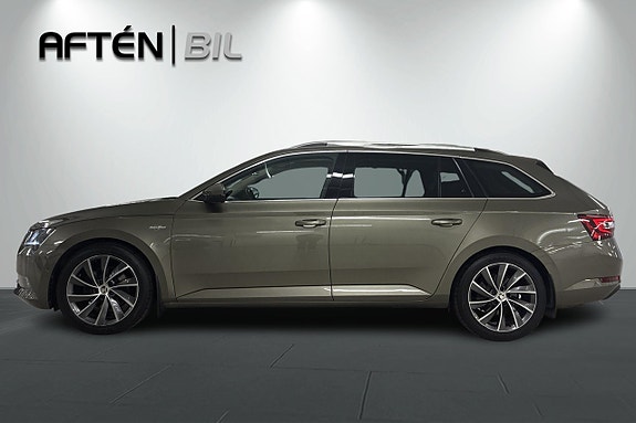 Skoda Superb 10 of 27