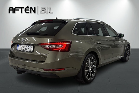 Skoda Superb 7 of 27