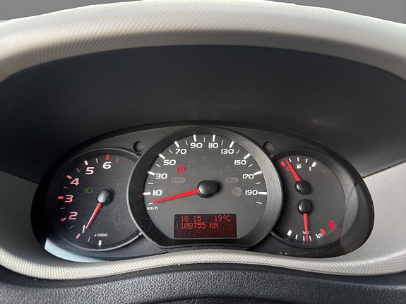 Renault Master 12 of 13