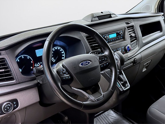 Ford Transit Custom 9 of 14
