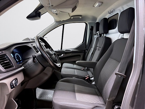 Ford Transit Custom 10 of 14