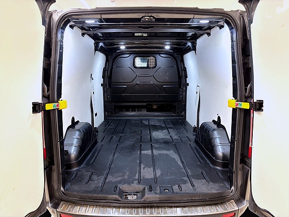 Ford Transit Custom 7 of 14