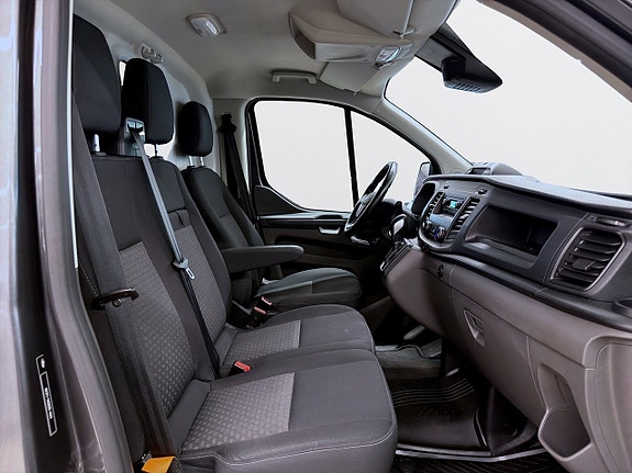 Ford Transit Custom 11 of 14