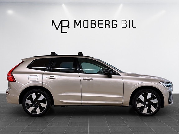 Volvo XC60 5 of 21