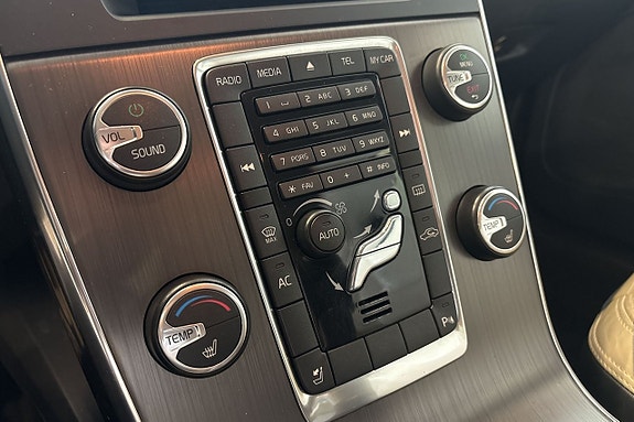 Volvo S60 11 of 18