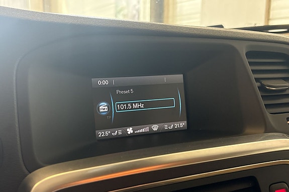 Volvo S60 12 of 18