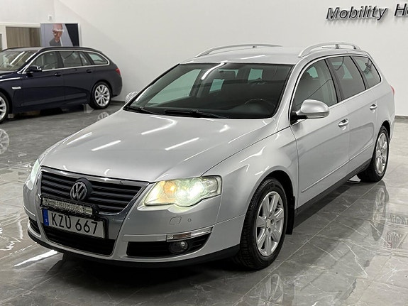 Volkswagen Passat 4 of 24