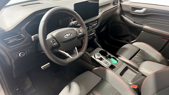 Ford Kuga 12 of 13