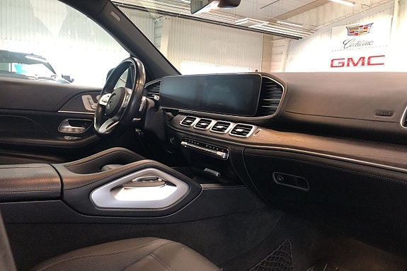 Mercedes-Benz GLS400 d 16 of 24