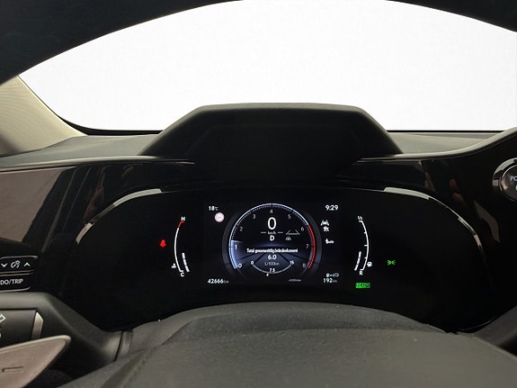 Lexus NX350h 17 of 30