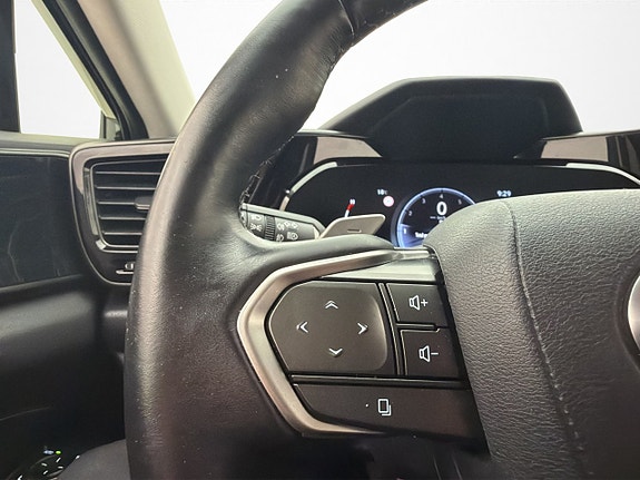 Lexus NX350h 15 of 30