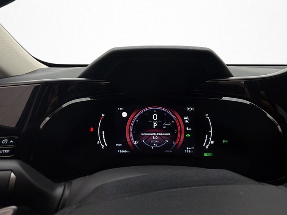 Lexus NX350h 25 of 30