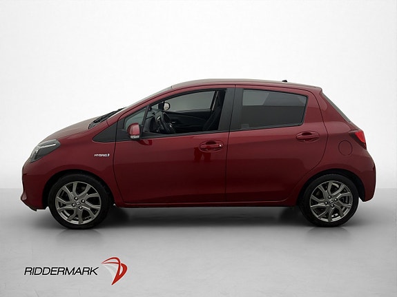 Toyota Yaris 2 of 28