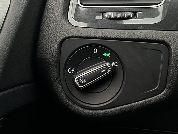 Volkswagen Golf I 21 of 25
